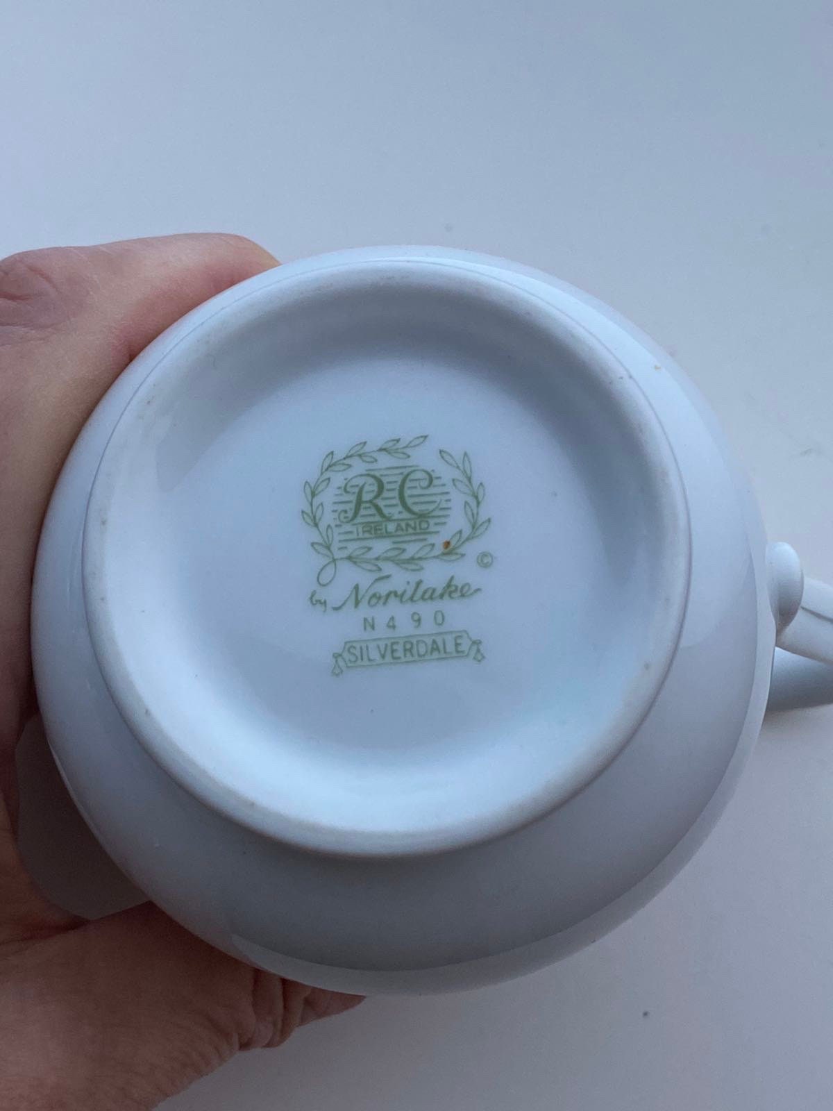 Scandinavian Style Noritake Bone China Tea Service 1970s 4 Settings ‘Silverdale’