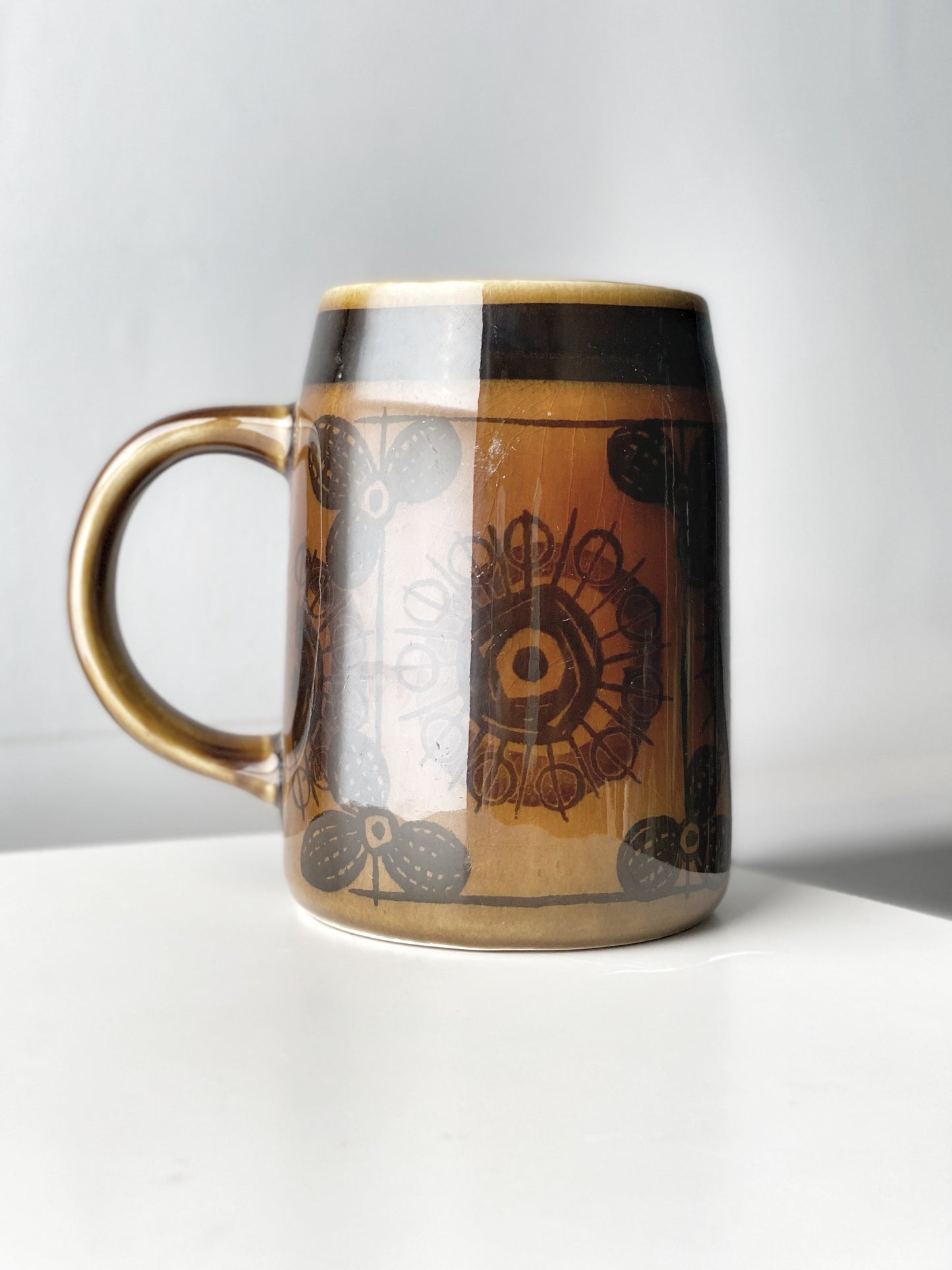 Vintage mug Sera pattern by Inger Waage for Stavangerflint of Norway 1968