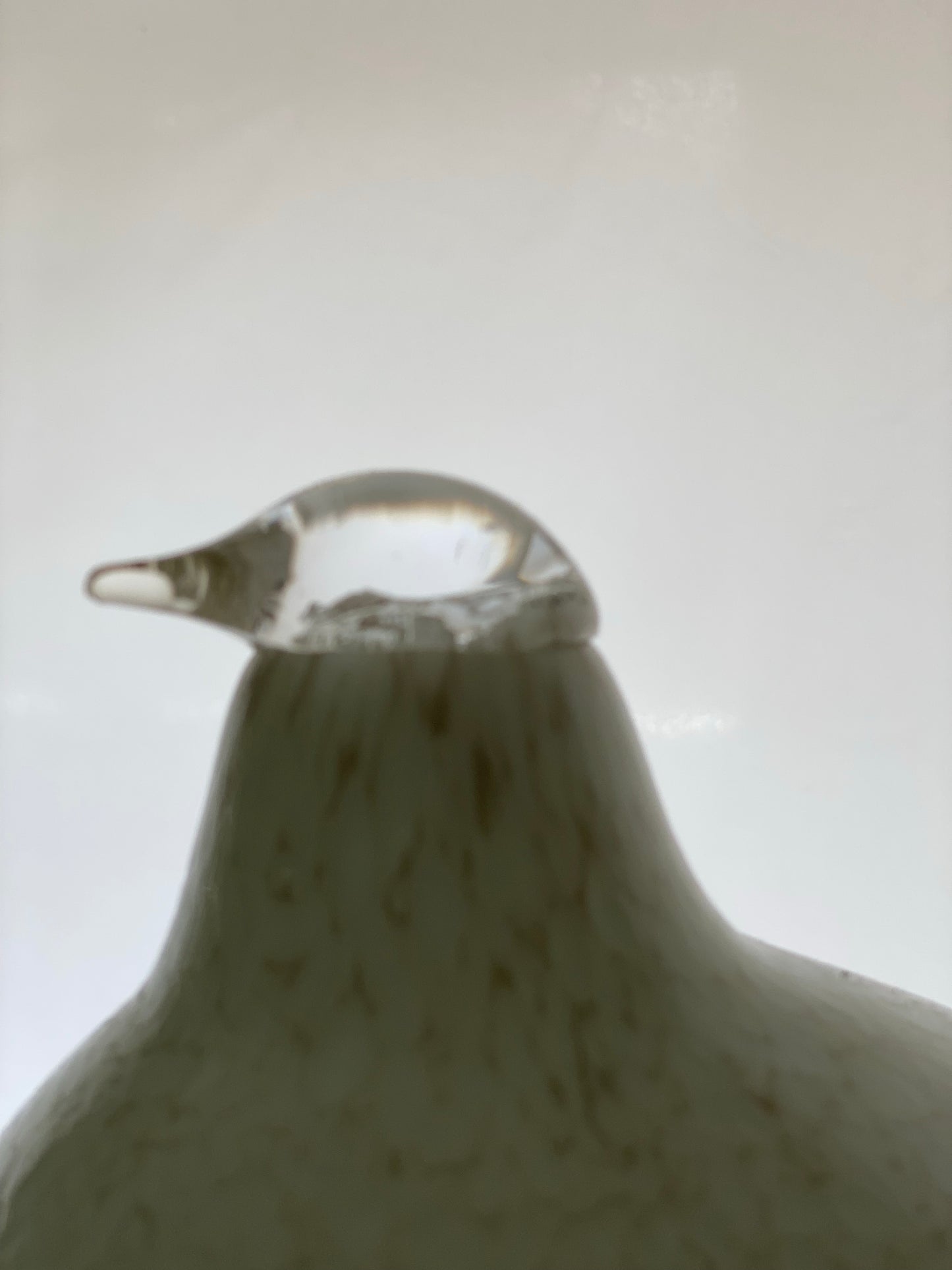 Iittala Birds by Toikka Riekko Willow Grouse White with beige spots clear head