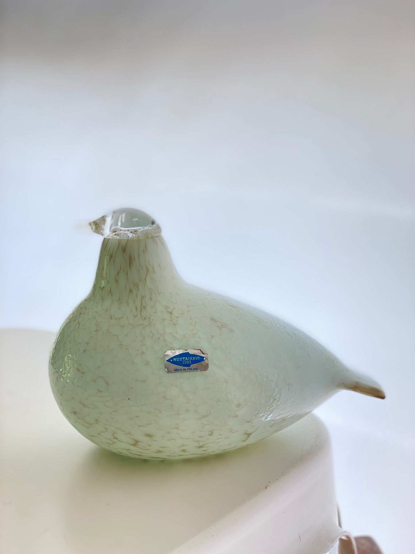 Iittala Birds by Toikka Riekko Willow Grouse White with beige spots clear head