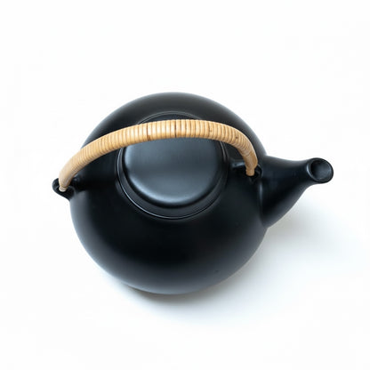 Arabia “GA” Teapot — Ulla Procopé-Nyman, Finland, 1970s
