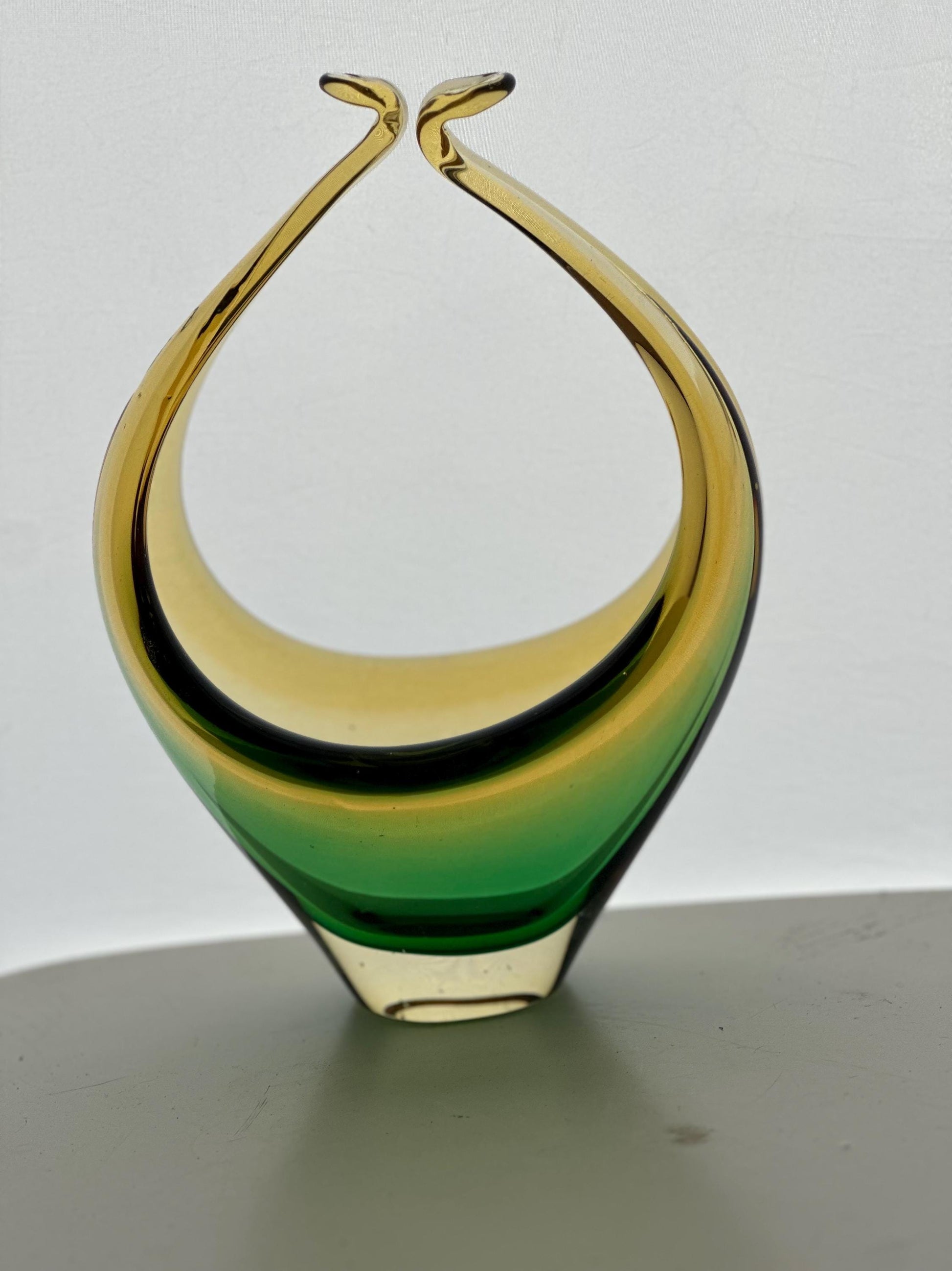 A Murano Italian Art Glass Bowl with Beautiful Colouring.