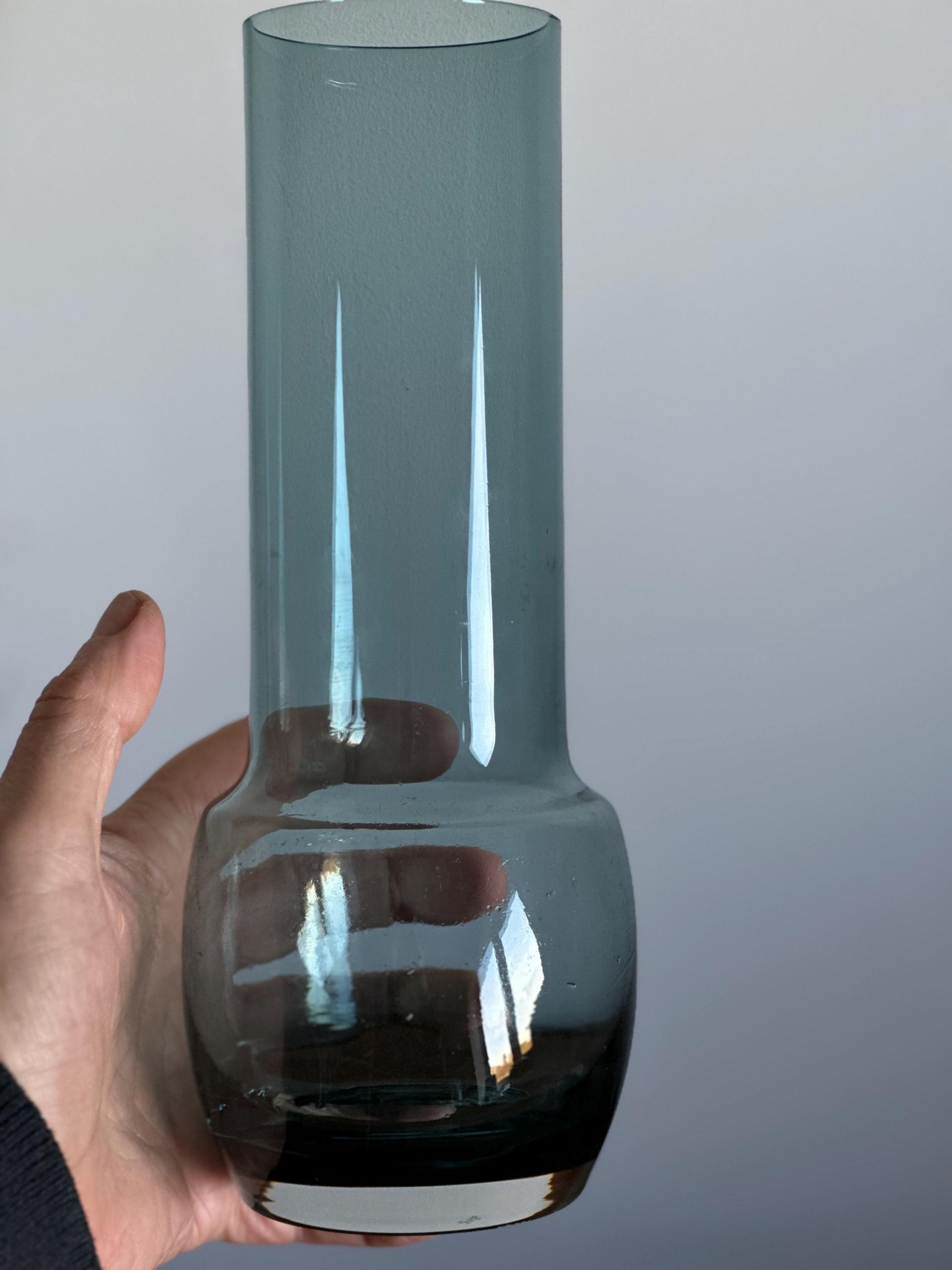 Riihimaki Red Glass Tamara Aladin design