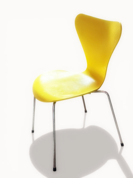 Arne Jacobsen Series 7 Chair for Fritz Hansen, Denmark, 1955 – Yellow