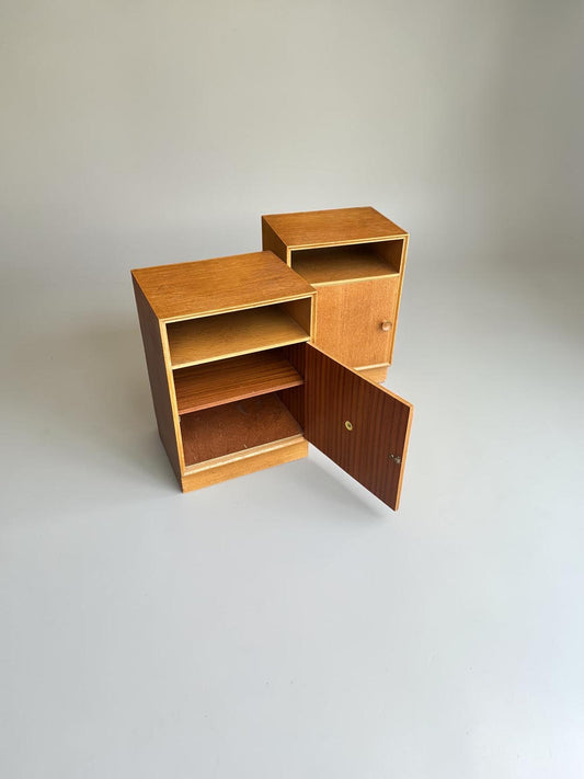 Vintage Meredew Oak Bedside Cabinets, Mirrored Mid Century Pair
