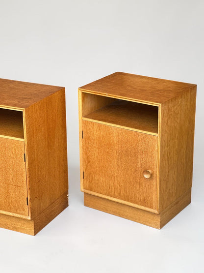 Vintage Meredew Oak Bedside Cabinets, Mirrored Mid Century Pair