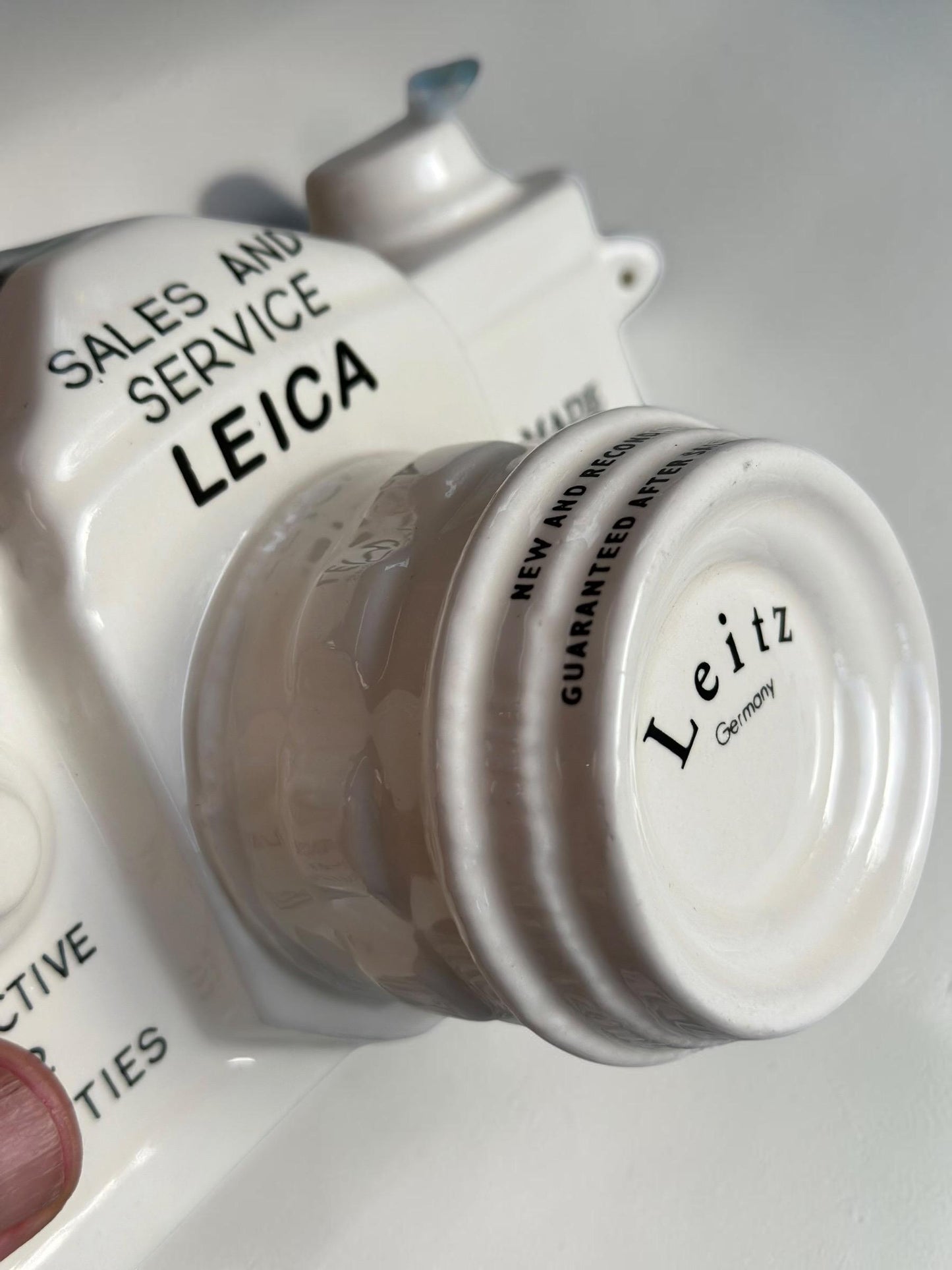 Vintage Leica / Leitz Ceramic Camera Advertising Display — England, c.1950s–60s