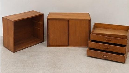 Genuine Ladderax, designed by Robert Heal for Staples 1964, Teak and Black Steel.