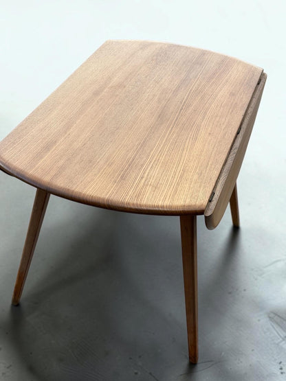 Early 1950s Ercol Elm Drop-Leaf Dining Table | Lucian R. Ercolani