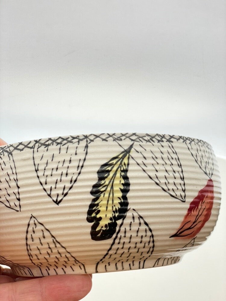 Scandinavian Style 1940s 50s British Autumn  Illustrated Bowl